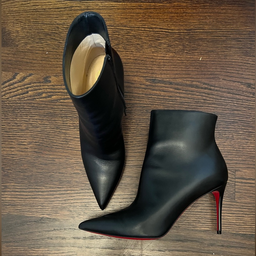 Christian Louboutin So Kate 85 black leather booty